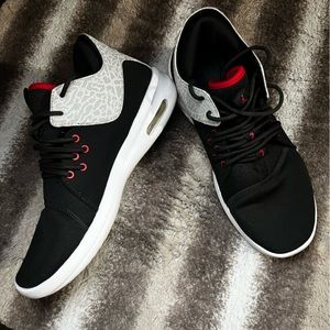 Jordan shoes 👟🖤